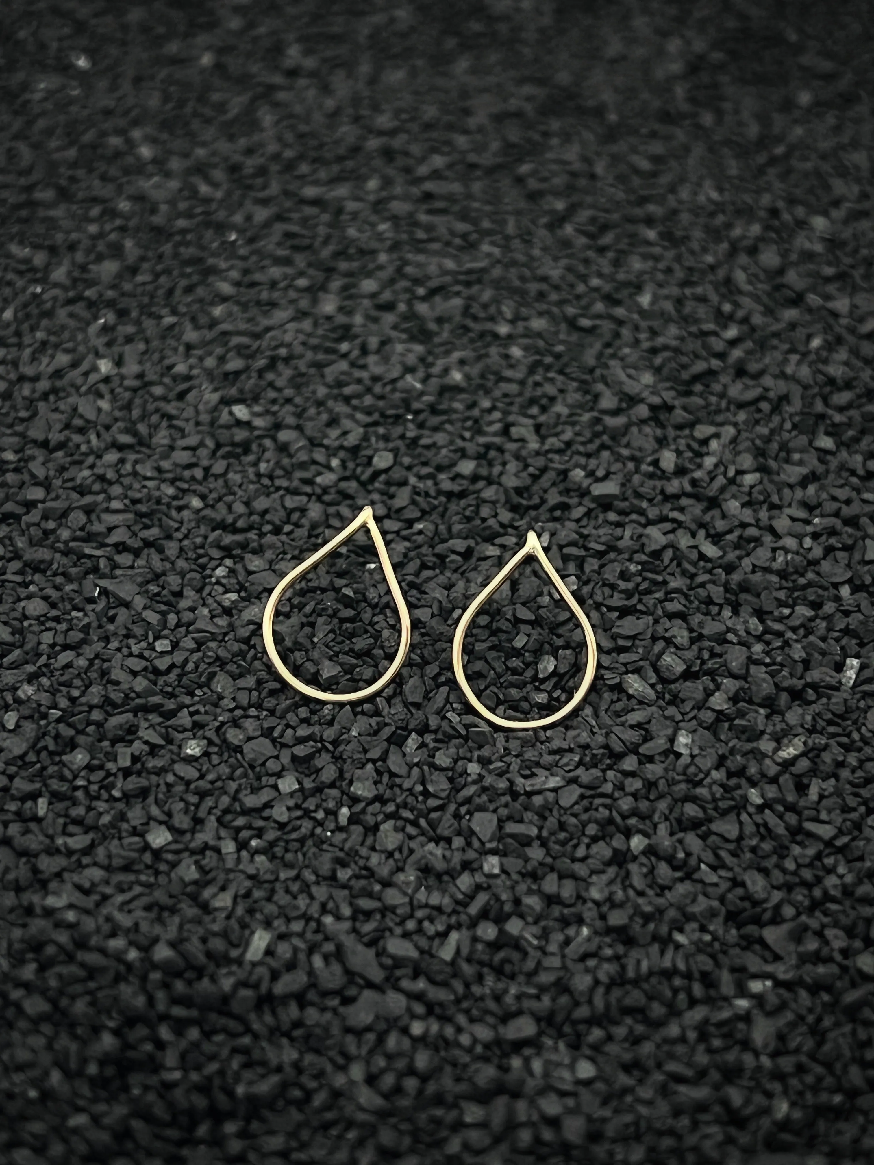 14 Karat Gold teardrop post earrings