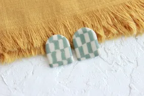 Checkered Arch Stud Earrings