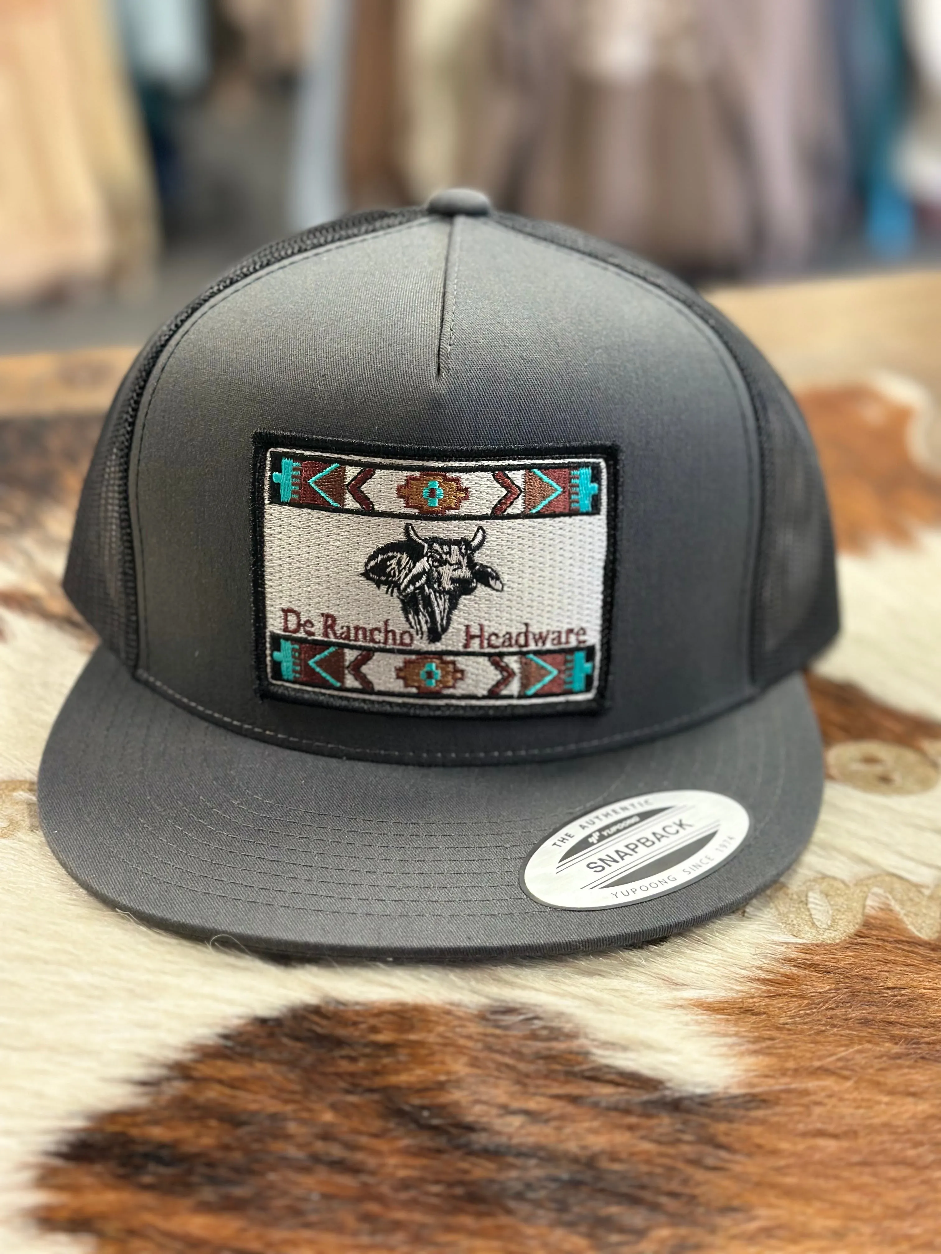 DE RANCHO AZTEC BULL HAT