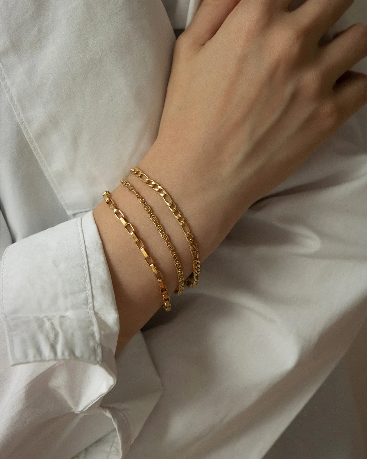 ELLIPSES Chain Bracelet in Gold