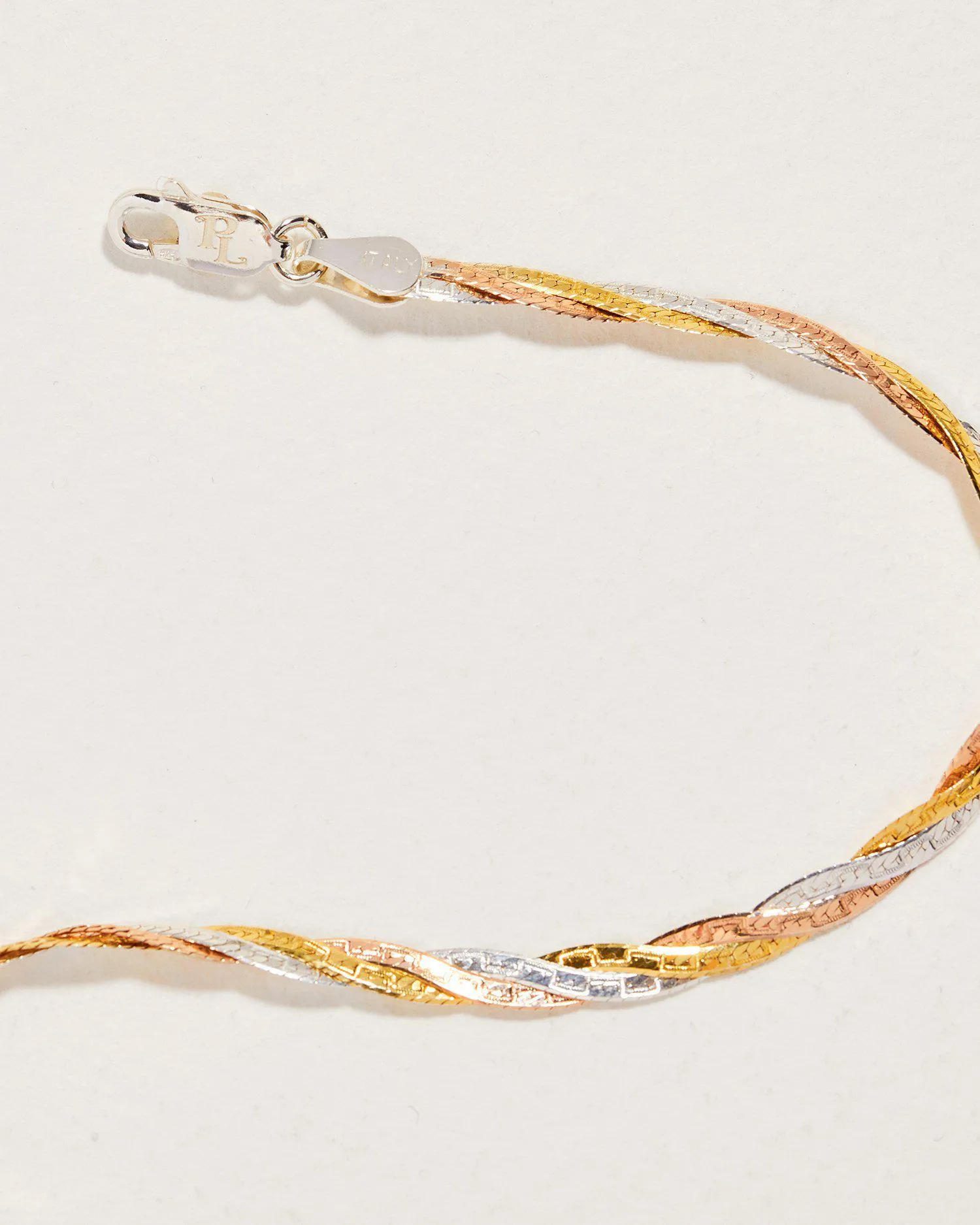 Twisted Tricolor Herringbone Chain 18"